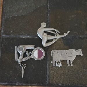 Unique Silver /Pewter Brooch Set JJ, Spoontiques
